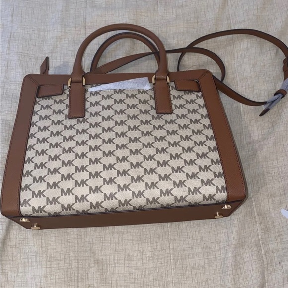 SOLD - Picture 2 of 7